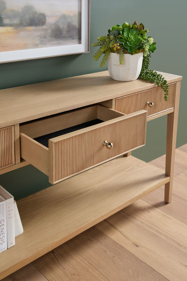 Essentials For Living Highland 3-drawer Console Table - Elegant Oak Design With Fluted Fronts & Brass Knobs For Modern Homes Natural Oak Solid Oak Wood,Mdf,Oak Veneer,Iron 5268.Nat-oak