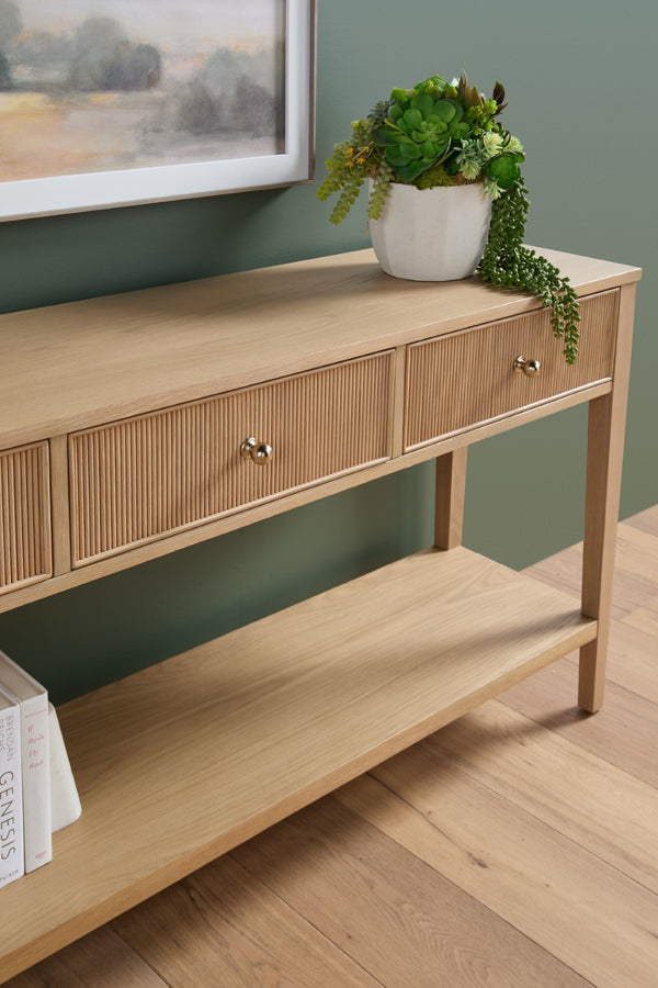 Essentials For Living Highland 3-drawer Console Table - Elegant Oak Design With Fluted Fronts & Brass Knobs For Modern Homes Natural Oak Solid Oak Wood,Mdf,Oak Veneer,Iron 5268.Nat-oak