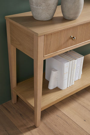 Essentials For Living Highland 3-drawer Console Table - Elegant Oak Design With Fluted Fronts & Brass Knobs For Modern Homes Natural Oak Solid Oak Wood,Mdf,Oak Veneer,Iron 5268.Nat-oak