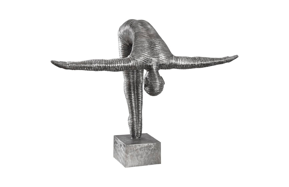 Phillips Collection Diving Sculpture - Small Aluminum Art Piece With Vintage Patina For Modern Home Decor Display Silver,Gray Metal ,Aluminum Id103557