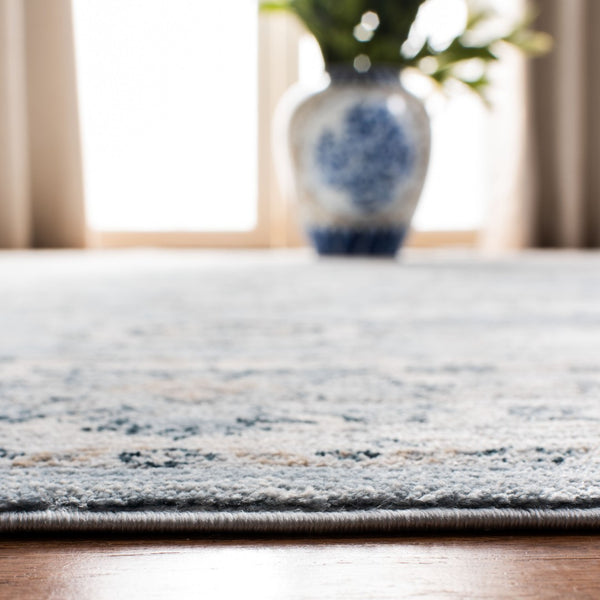 Safavieh Isabella Elegant Turkish Runner Rug For Entryway – Timeless Design In Serene Colors For Any Home Light Blue ,Cream Polypropylene Isa940m-4r