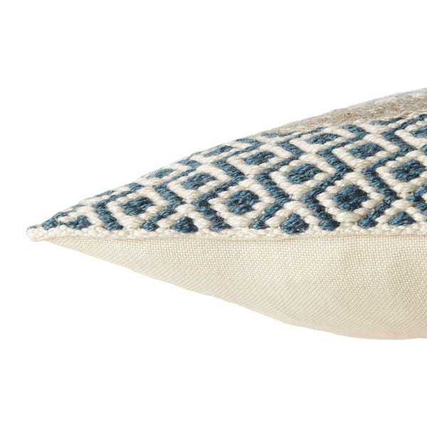 Jaipur Living Jaipur Living Isko Boucle Lumbar Pillow Cover Boho Tribal Macrame Tassels Indoor Outdoor PLC102429