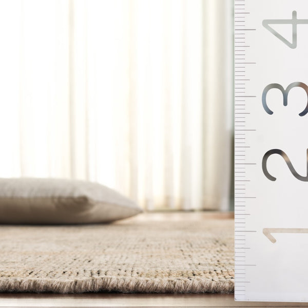 Safavieh Izmir Hand-knotted Area Rug - Timeless Elegance, Luxurious Ghazni Wool, Artisan Craftsmanship, Versatile Design Ivory ,Grey Ghazni Wool Pile Izm183a-10