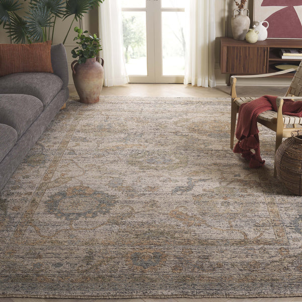 Safavieh Izmir Traditional Hand-knotted Area Rug In Elegant Hues - Luxurious Ghazni Wool For Timeless Style Ivory ,Grey Ghazni Wool Pile Izm183a-8