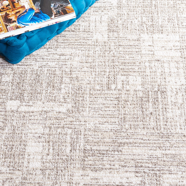 Safavieh Jade 102 Power Loomed Transitional Rug Ivory / Beige Black JAD102A-9