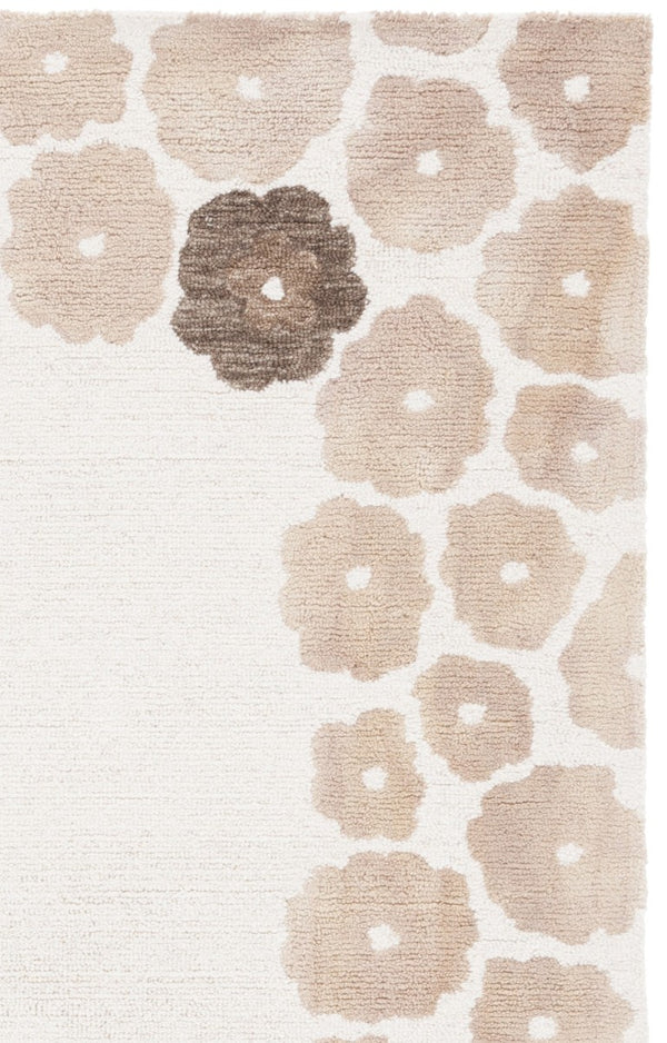 Safavieh Jardin Hand Tufted Wool Floral Runner Rug for Hallways and Entryways in Beige 5'-0" x 8'-0" JAR101A-5
