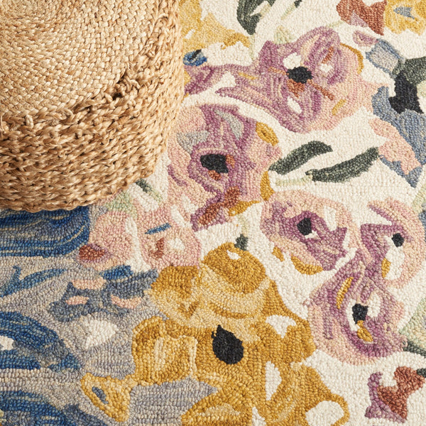 Safavieh Jardin Hand-tufted Ivory & Pink Area Rug - 5' X 8' Floral Design For Luxurious Home Decor Ivory ,Pink 85% Wool,15% Cotton Jar350a-5