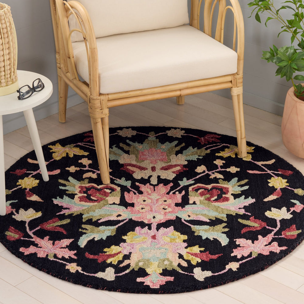 Safavieh Jardin Elegant Hand-tufted Area Rug With Floral Design For Any Home, Soft Wool & Cotton Blend Black ,Pink 85% Wool,15% Cotton Jar370z-4r