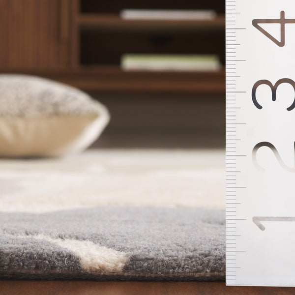 Safavieh Jardin Handtufted Runner Area Rug - Luxurious Wool & Cotton Blend For Elegant Home Décor Ivory ,Grey 80% Wool & 20% Cotton Jar402a-5