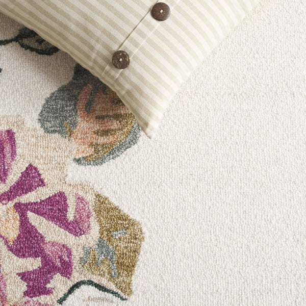 Safavieh Jardin Elegant Floral Hand-tufted Area Rug For Home Decor - Comfort And Sophistication Combined Ivory ,Pink 80% Wool,20% Cotton Jar475a-5