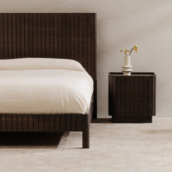 Moe's Home Povera Nightstand With Ample Storage, Soft Close Drawers, And Elegant Acacia Wood Texture Design Black Solid Acacia Wood,Mdf
Back And Drawer Base Jd-1064-02