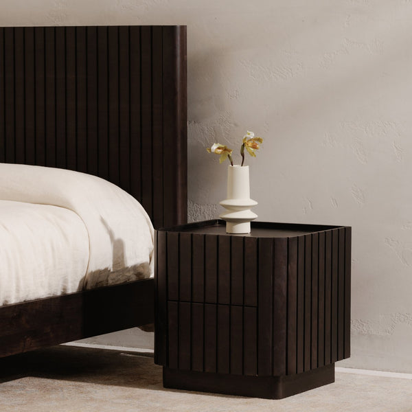 Moe's Home Povera Nightstand With Ample Storage, Soft Close Drawers, And Elegant Acacia Wood Texture Design Black Solid Acacia Wood,Mdf
Back And Drawer Base Jd-1064-02