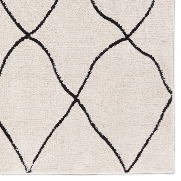 Jaipur Living Jaida Treble Jid19 Powerloomed Machinemade 70% Polypropylene 30% Polyester Moroccan / Bohemian Trellis Indoor Rug Ivory, Black 70% Polypropylene 30% Polyester Rug161034