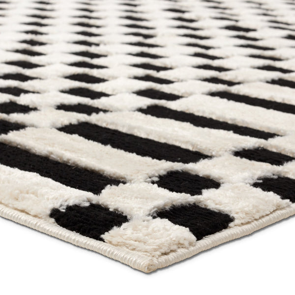 Jaipur Living Jaida Casa Jid23 Powerloomed Machinemade 70% Polypropylene 30% Polyester Geometric Geometric Indoor Rug Ivory, Black 70% Polypropylene 30% Polyester Rug161058