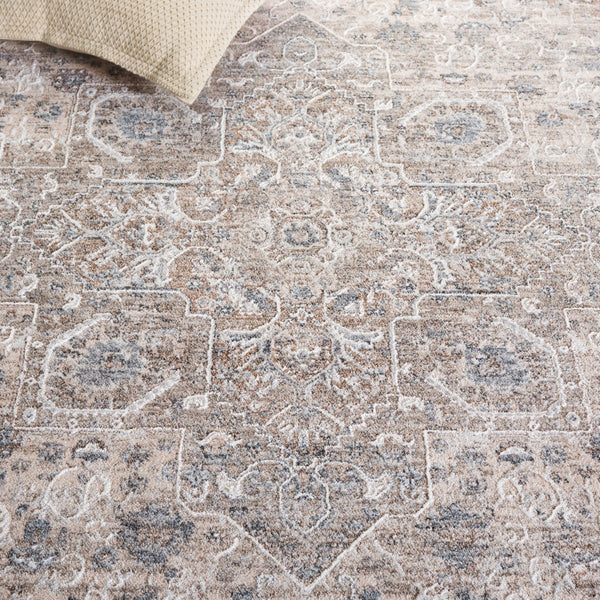 Safavieh Kendal Elegant Hallway Rug In Transitional Style – Stylish, Durable Design For Any Decor Theme Grey ,Ivory Beige 82% Polyester  18% Cotton Ken800f-7r