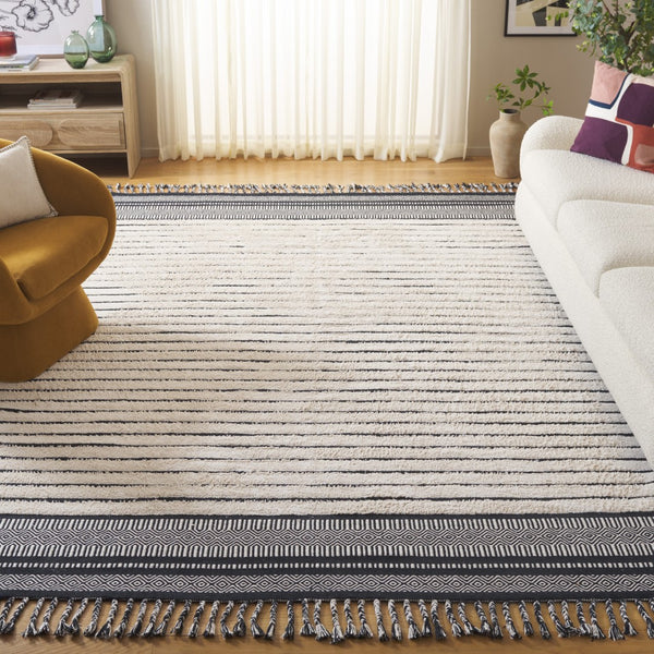 Safavieh Kilim Bohemian Handwoven Area Rug In Ivory And Black - Artisanal Elegance For Your Home Decor Ivory ,Black Cotton Pile Klc401a-6