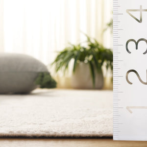 Safavieh Kilim Handwoven Area Rug With Chic Geometric Pattern - Eco-friendly, Durable, And Stylish Décor Piece Light Grey ,Beige Pet Klm439f-3