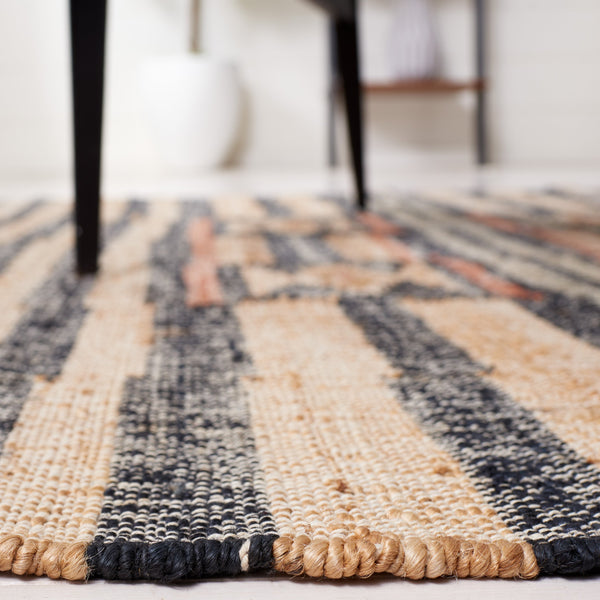 Safavieh Kilim Handcrafted Jute-Cotton Flatweave Rug In Ivory & Grey — Low-Profile Boho-Geometric Texture, Durable Organic Craftsmanship 6'-0" x 8'-0" KLM709A-68