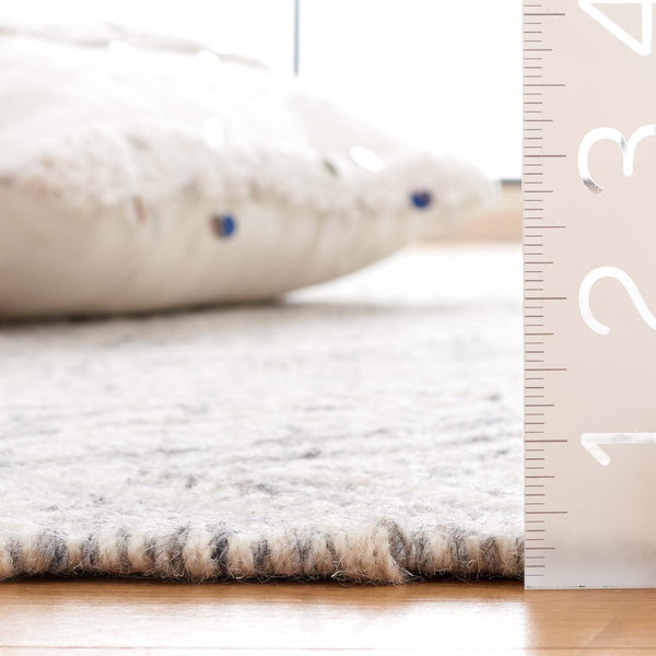 Safavieh Kilim 767 Flatweave  Rug KLM767F-5