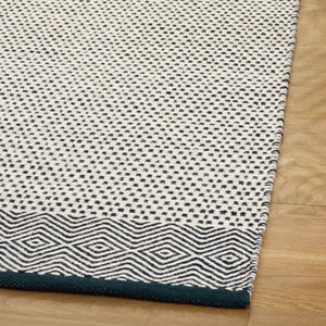 Safavieh Kilim Hand-Woven Dark Green And Ivory Geometric Rug — Cotton-Wool Low-Pile, Durable Modern Accent 4'-0" x 6'-0" KLM855Y-4
