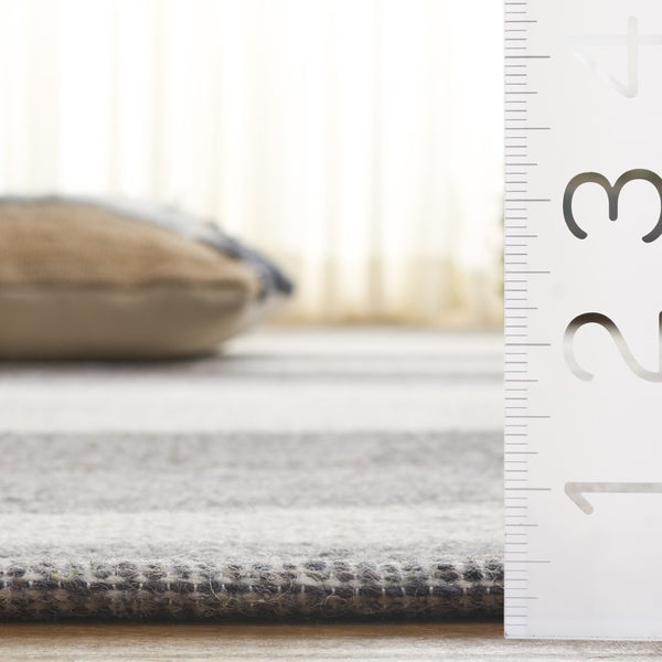 Safavieh Kilim Contemporary Area Rug With Geometric Pattern - Elegant, Durable Design For Modern Spaces Grey ,Charcoal 90% Wool,10% Polyester Klm877f-6