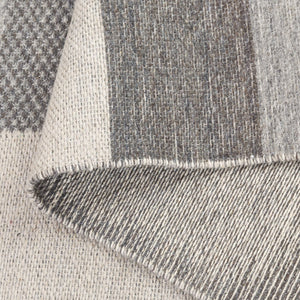 Safavieh Kilim Elegant Runner Rug - Contemporary Design With Luxurious Wool Blend For Stylish Home Décor Grey ,Charcoal 90% Wool,10% Polyester Klm877f-5