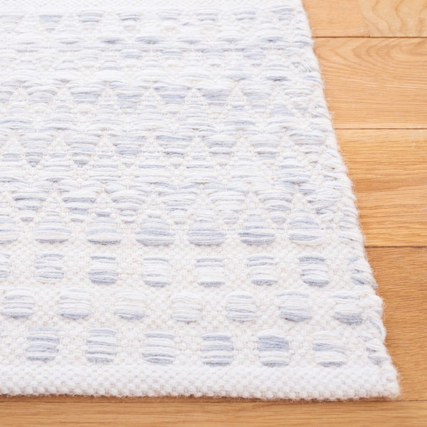 Safavieh Kilim 954 Hand Woven Solid & Tonal Rug Ivory / Grey 5' x 8'