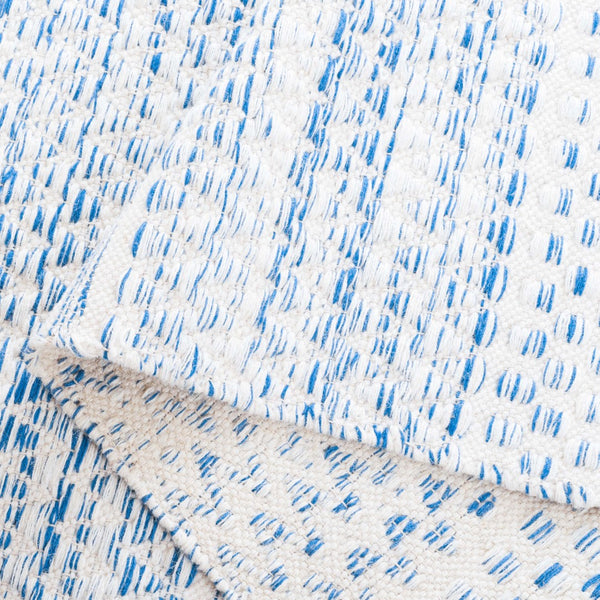 Safavieh Kilim 954 Hand Woven Solid & Tonal Rug Ivory / Blue 5' x 8'