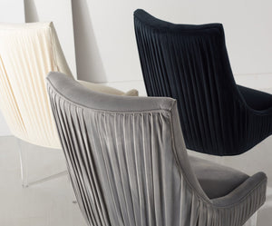 Safavieh De Luca Acrylic Leg Dining Chair In Hudson Grey - Stylish, Modern Design For Upscale Dining Spaces Hudson Grey Plywood Frame Knt4106f