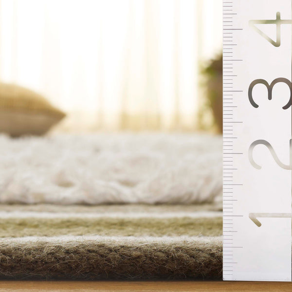 Safavieh Kenya Hand Woven Runner Rug - Elegant Geometric Design For Hallways, Entryways, And Living Spaces Olive ,Ivory 80% Wool,20% Cotton Kny279x-5