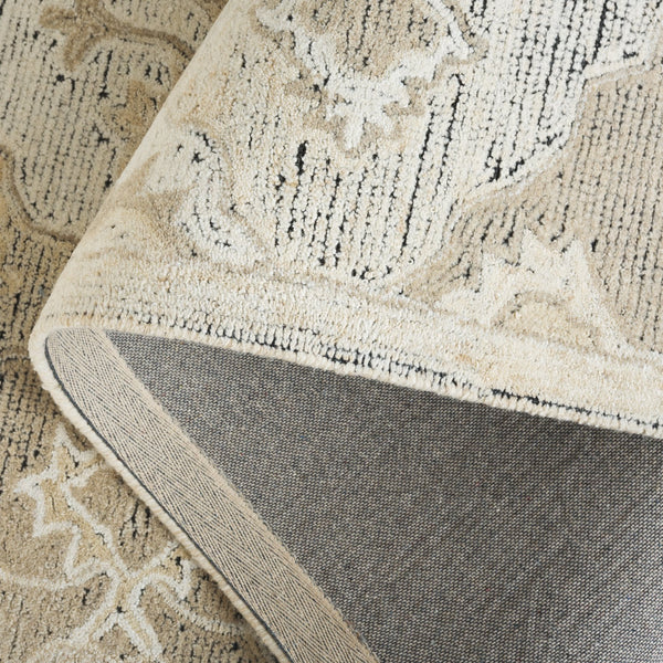 Safavieh Kenya Hand Tufted Runner Rug - Luxurious Texture, Timeless Design, Perfect For Hallways & Spaces Beige ,Ivory Polyester Pile Kny686b-5