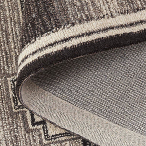 Safavieh Kenya Exquisite Hand-tufted Runner Rug - Elegant Floral Design In Rich Brown And Ivory For Hallways Brown ,Ivory 80% Wool,20% Cotton Kny925t-5