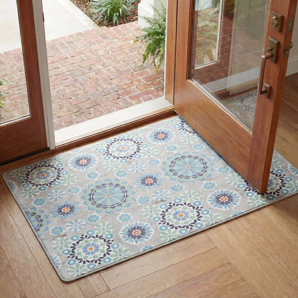 Safavieh Kitchen Floral-Pattern Ivory & Blue Accent Mat With Low-Profile Cushioning, Pvc, Slip-Resistant Backing 1'-6" x 5'-0" KTM517A-165