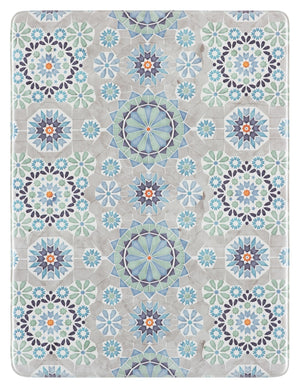 Safavieh Kitchen Floral-Pattern Ivory & Blue Accent Mat With Low-Profile Cushioning, Pvc, Slip-Resistant Backing 1'-6" x 5'-0" KTM517A-165