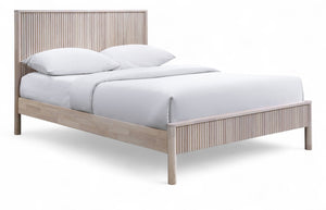 Meridian Furniture Kivo Solid Wood King Bed with Slatted Headboard and Mid-century Modern Bedroom Frame Appeal Natural KivoNatural-K