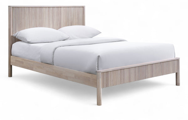 Meridian Furniture Kivo Solid Wood King Bed with Slatted Headboard and Mid-century Modern Bedroom Frame Appeal Natural KivoNatural-K
