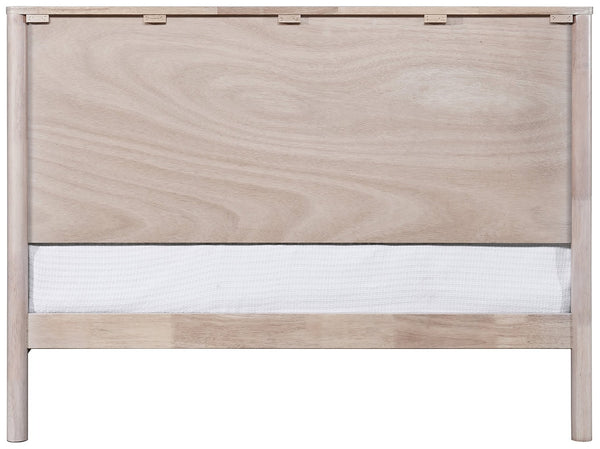 Meridian Furniture Kivo Solid Wood King Bed with Slatted Headboard and Mid-century Modern Bedroom Frame Appeal Natural KivoNatural-K