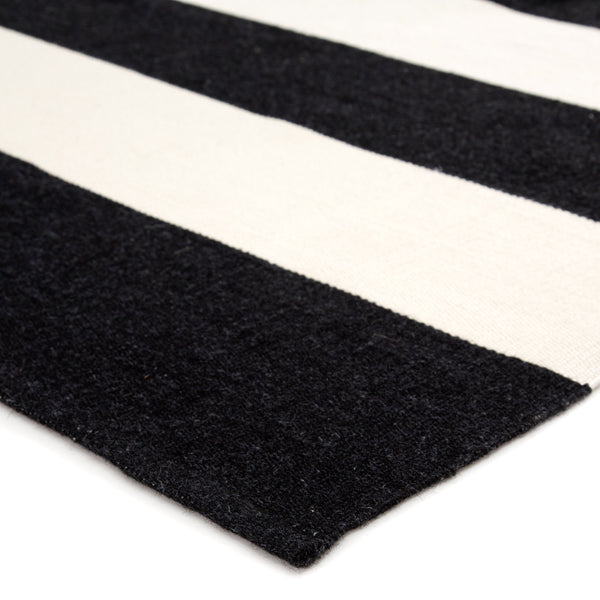 Jaipur Living Jaipur Living Lanai Flatweave Indoor Outdoor Rug Nautical Stripe Recycled Pet Yarn Black 4'X6' RUG143140