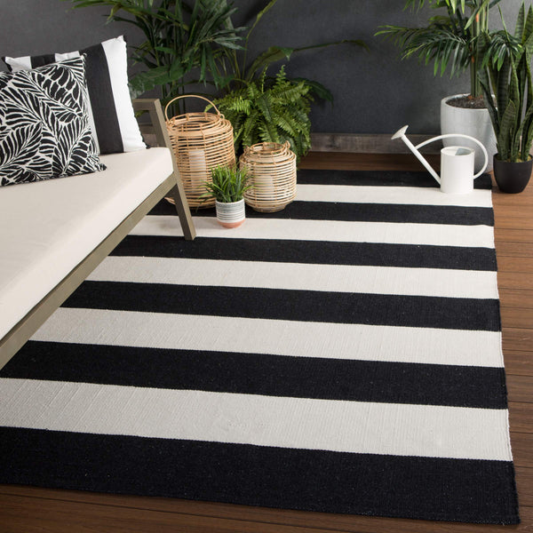 Jaipur Living Jaipur Living Lanai Flatweave Indoor Outdoor Rug Nautical Stripe Recycled Pet Yarn Black 4'X6' RUG143140