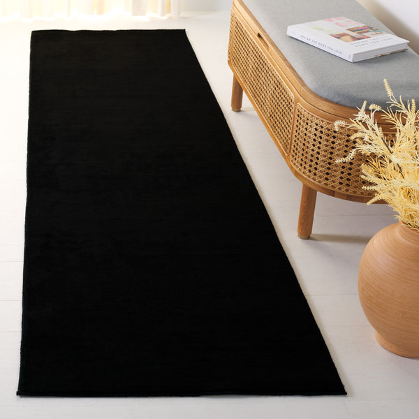 Safavieh Loft Elegant Area Rug – Modern Solid Design, Durable Polyester, Washable, Slip-resistant Backing Black Polyester Lft315z-213