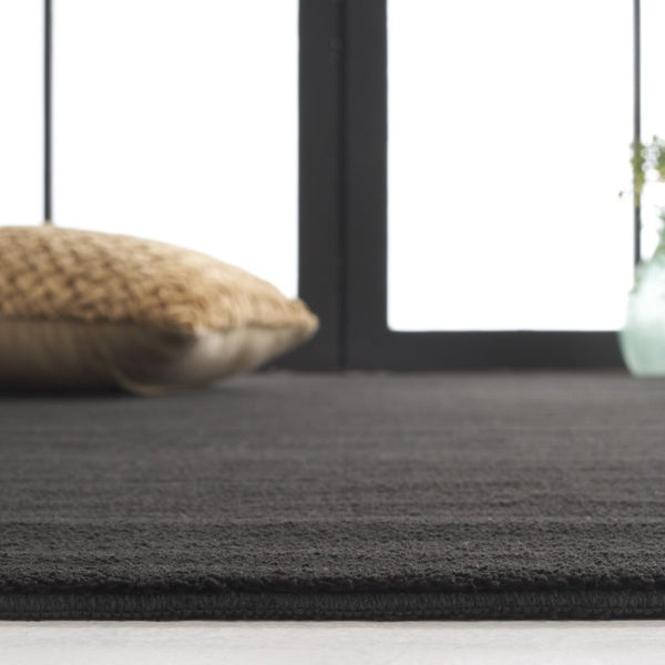 Safavieh Loft Oval Polyester Area Rug Solid Tonal Washable Pile for Bedroom or Living Room Black 2'-0" x 3'-0" LFT315Z-2