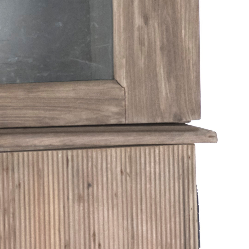 Zentique Hugh Cabinet: Rustic Elegance With Durable Design For Stylish Home Organization And Décor Focal Point Weathered Exterior,Distressed Off,White Interior Beech,Poplar Li-s10-12-56