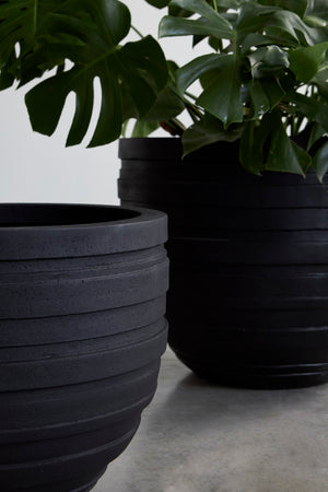 Phillips Collection June Large Planter - Striking Matte Finish With Contemporary Design For Elegant Garden Display Black Resin Ph114652
