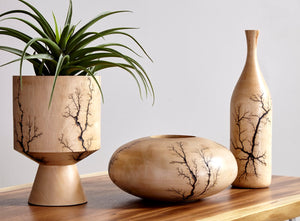Phillips Collection Lightning Urn Vase - Stunning Artisanal Design With Unique Fractal Patterns For Modern Interiors Brown Wood ,Mango Th97706