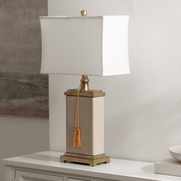 Safavieh AMILIANA Tassel Lamp in Cream - Elegant Ceramic Table Lamp for Stylish Ambient Lighting & Décor LIT4000A