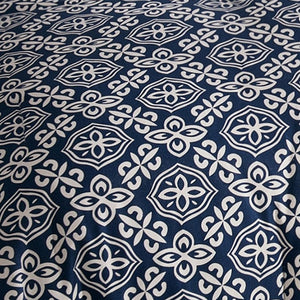 Hiend Accents St. Clair Bedding Set - Nautical-inspired 4-piece Ensemble For A Stylish Bedroom Retreat Navy,White Comforter ,Face, 100% Cotton,Back, 100% Polyester. Bed Skirt ,Skirt, 100% Cotton,Decking, 100% Polyester. Pillow Sham ,95% Cotton,5% Polyester. Lk1682-sk-oc