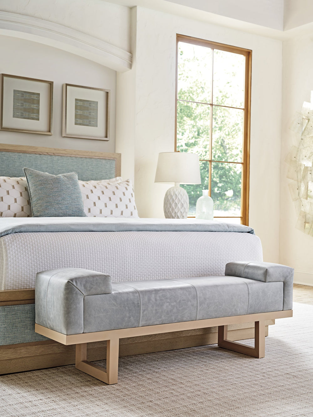 Lexington Tommy Bahama Home Abbott Leather Bench - Modern Resort Style With White Oak, Wavy Glass, And Brushed Champagne Accents   Ll1620-25-40