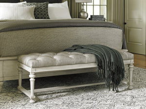 Lexington Bellport Leather Bed Bench - Casual Transitional Style With Tufted Seat And Antique Pewter Accents   Ll1773-25-40