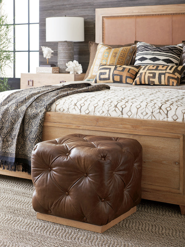 Lexington Tommy Bahama Home Antilles Upholstered Panel Bed - Stylish Global Transitional Design With Leather Headboard & Nailhead Trim Newcastle  566-144c