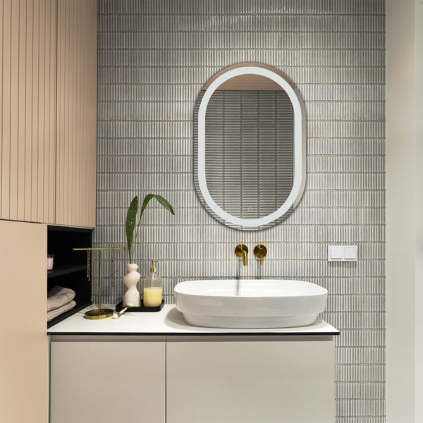 Safavieh CROSBY, 24-Inch LED Mirror with Silver/White Aluminum Frame – Modern Design for Effortless Grooming LMR1002A